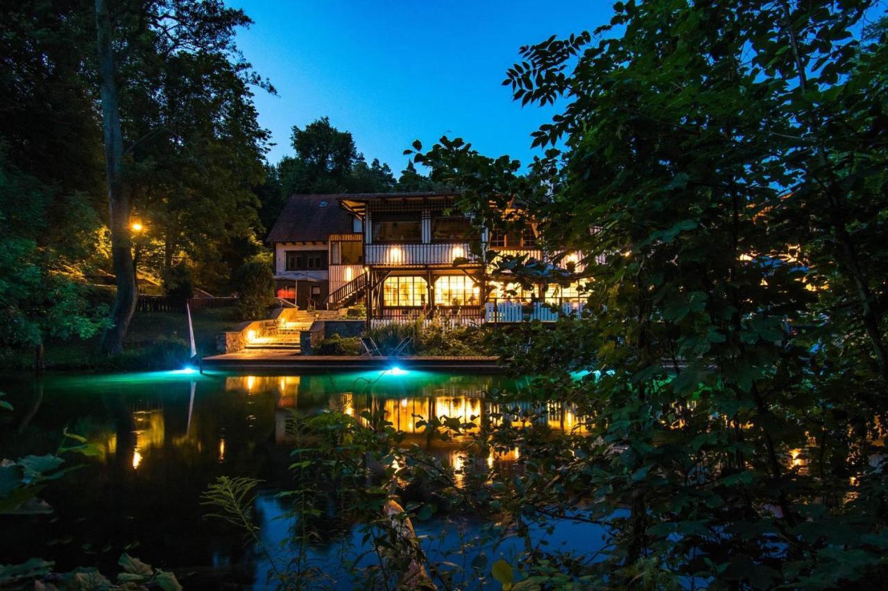 Kompleks Wypoczynkowo-Konferencyjny Mazur-Syrenka Krutyń Exteriör bild